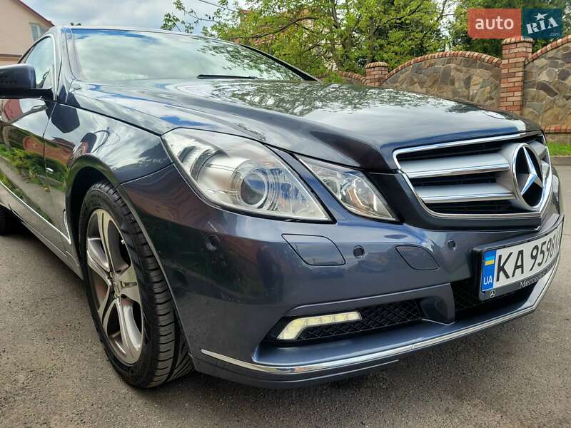 Купе Mercedes-Benz E-Class 2010 в Хмельницькому фото 18 Купе Mercedes-Benz E-Class 2010 в Хмельницькому