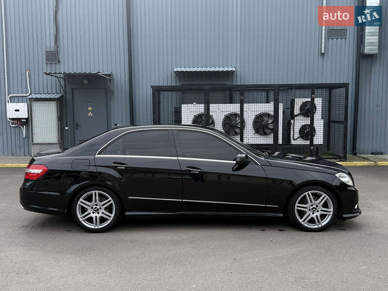Седан Mercedes-Benz E-Class 2011 в Ужгороде фото 4 Седан Mercedes-Benz E-Class 2011 в Ужгороде