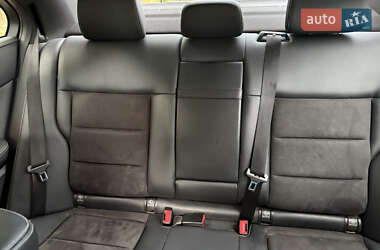Седан Mercedes-Benz E-Class 2011 в 
