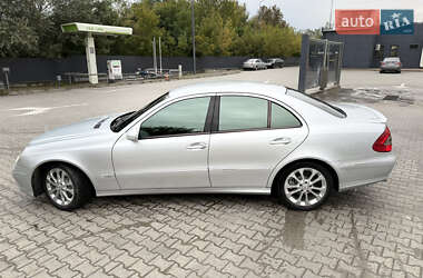 Седан Mercedes-Benz E-Class 2008 в 