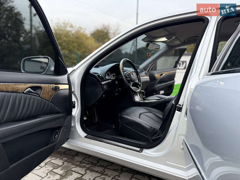 Седан Mercedes-Benz E-Class 2008 в Черновцах