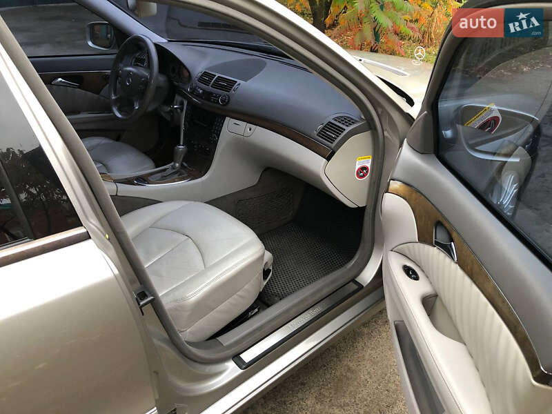 Седан Mercedes-Benz E-Class 2008 в Богодухове