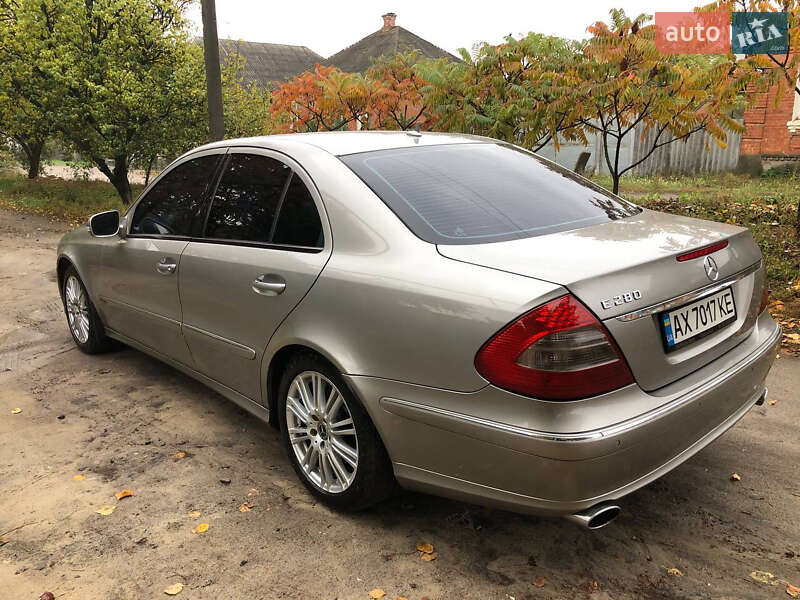 Седан Mercedes-Benz E-Class 2008 в Богодухове