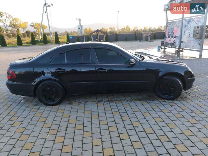Седан Mercedes-Benz E-Class 2008 в Іршаві