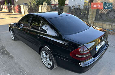 Седан Mercedes-Benz E-Class 2002 в 