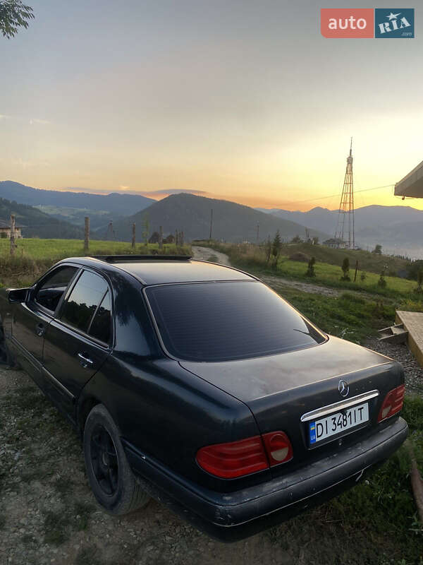 Седан Mercedes-Benz E-Class 1998 в Івано-Франківську