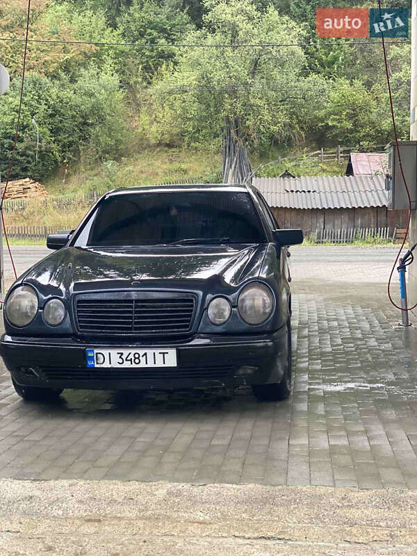 Седан Mercedes-Benz E-Class 1998 в Івано-Франківську