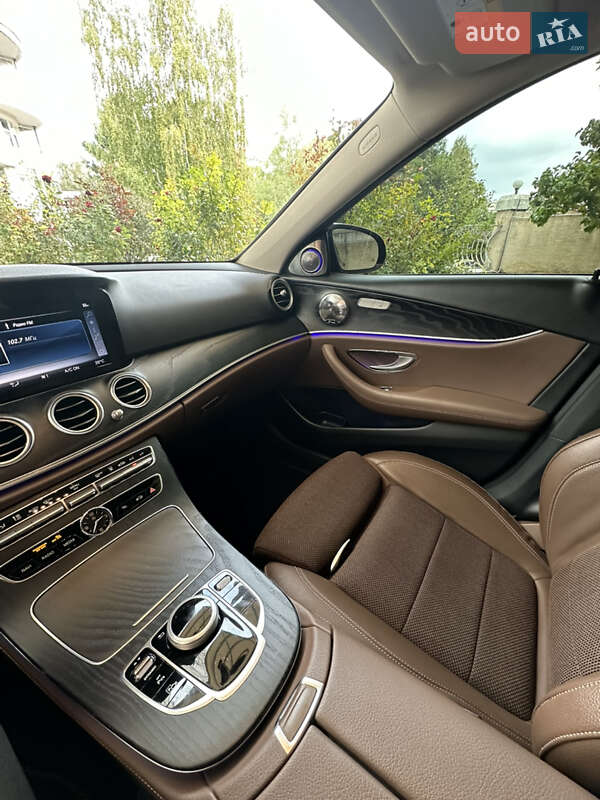 Седан Mercedes-Benz E-Class 2017 в Одессе фото 16 Седан Mercedes-Benz E-Class 2017 в Одессе