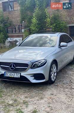 Седан Mercedes-Benz E-Class 2016 в  фото 3 Седан Mercedes-Benz E-Class 2016 в