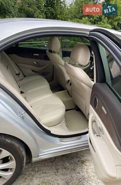 Седан Mercedes-Benz E-Class 2016 в  фото 26 Седан Mercedes-Benz E-Class 2016 в
