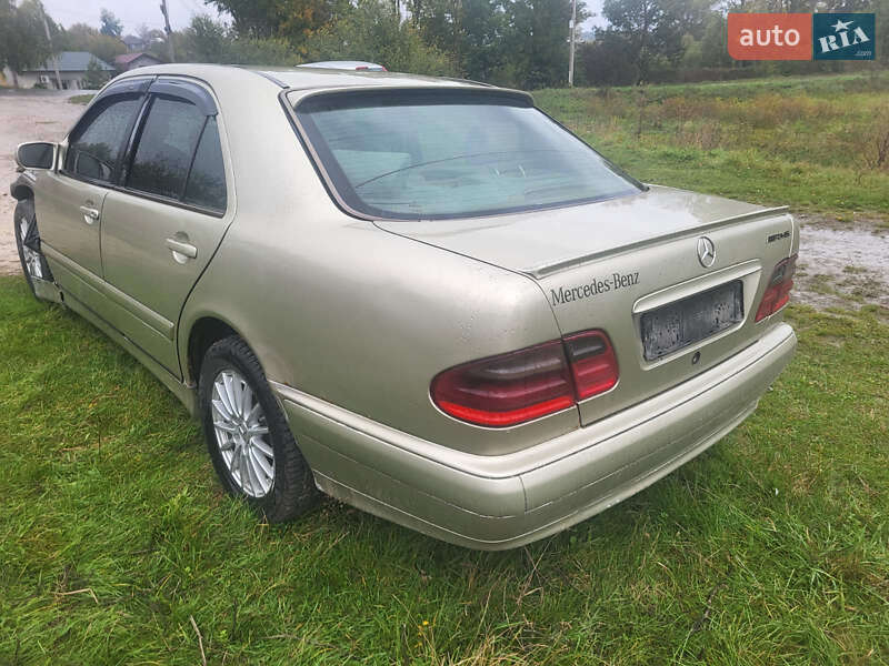 Седан Mercedes-Benz E-Class 1998 в Тернополе