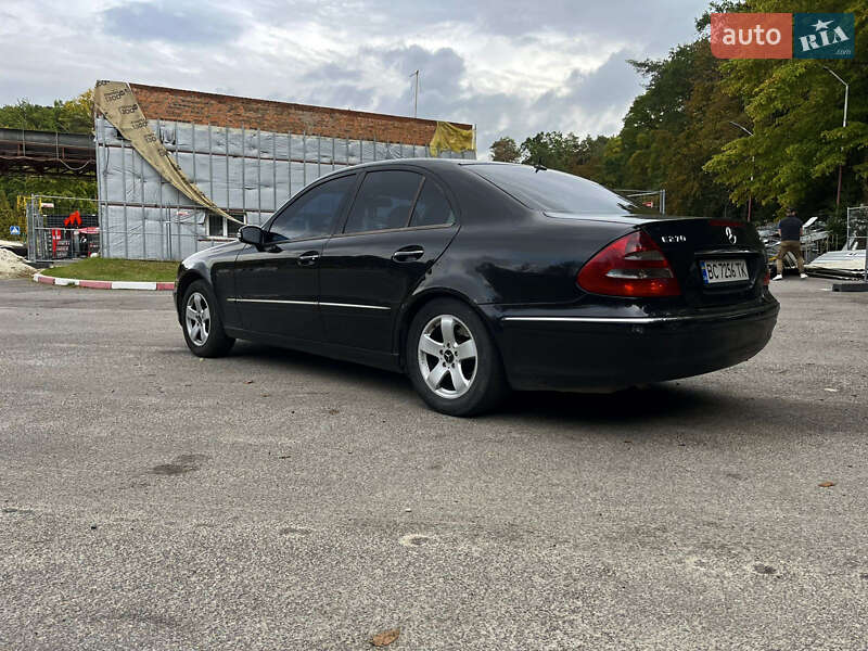 Седан Mercedes-Benz E-Class 2003 в Львове