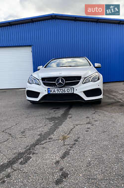 Купе Mercedes-Benz E-Class 2015 в 