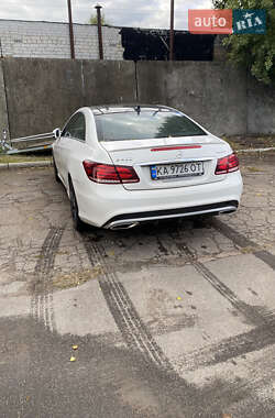 Купе Mercedes-Benz E-Class 2015 в 