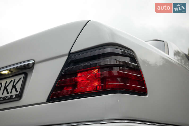 Седан Mercedes-Benz E-Class 1994 в Киеве