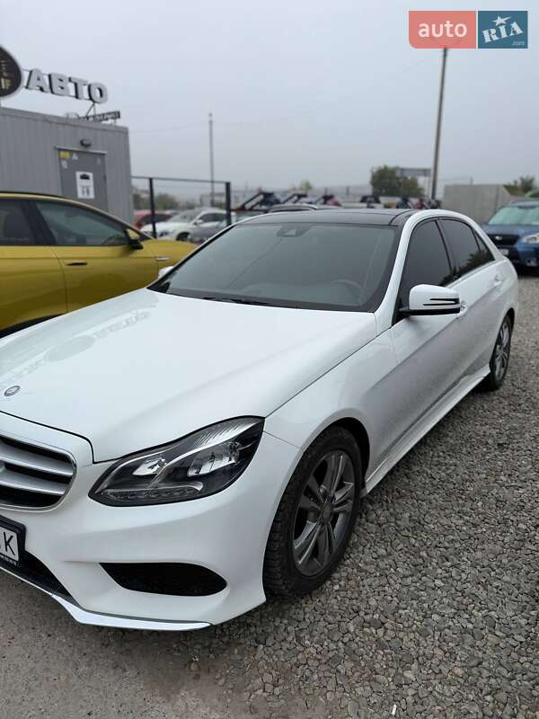 Седан Mercedes-Benz E-Class 2014 в Івано-Франківську
