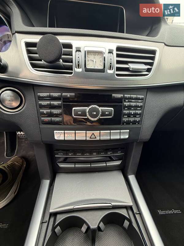 Седан Mercedes-Benz E-Class 2014 в Івано-Франківську