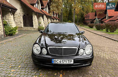 Седан Mercedes-Benz E-Class 2004 в 