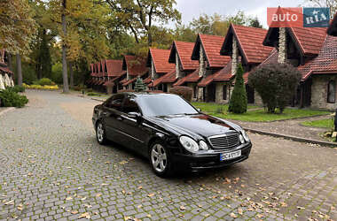 Седан Mercedes-Benz E-Class 2004 в 