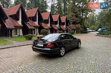 Седан Mercedes-Benz E-Class 2004 в 