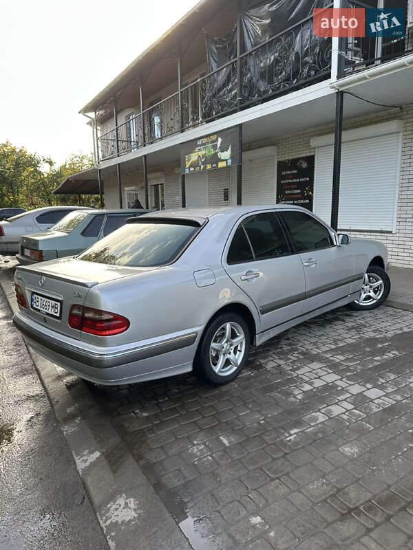 Седан Mercedes-Benz E-Class 2000 в Казатине фото 4 Седан Mercedes-Benz E-Class 2000 в Казатине