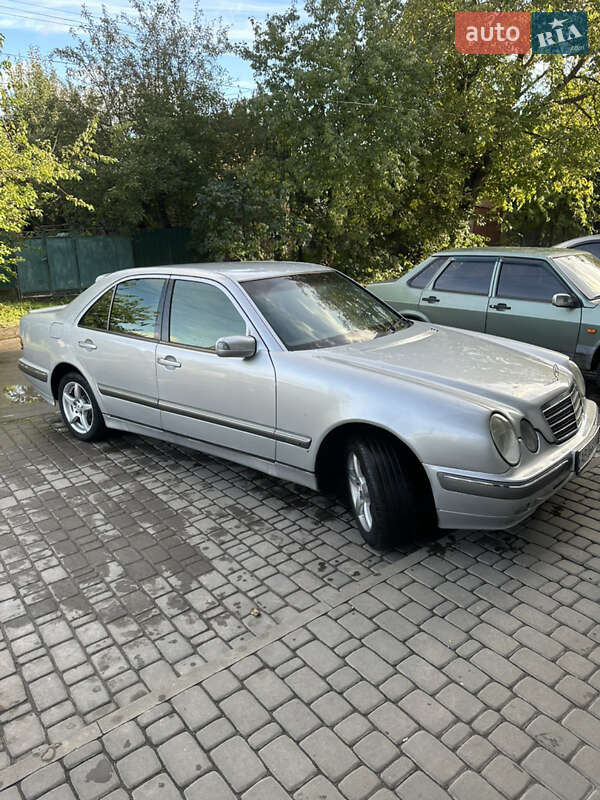 Седан Mercedes-Benz E-Class 2000 в Казатине фото 5 Седан Mercedes-Benz E-Class 2000 в Казатине