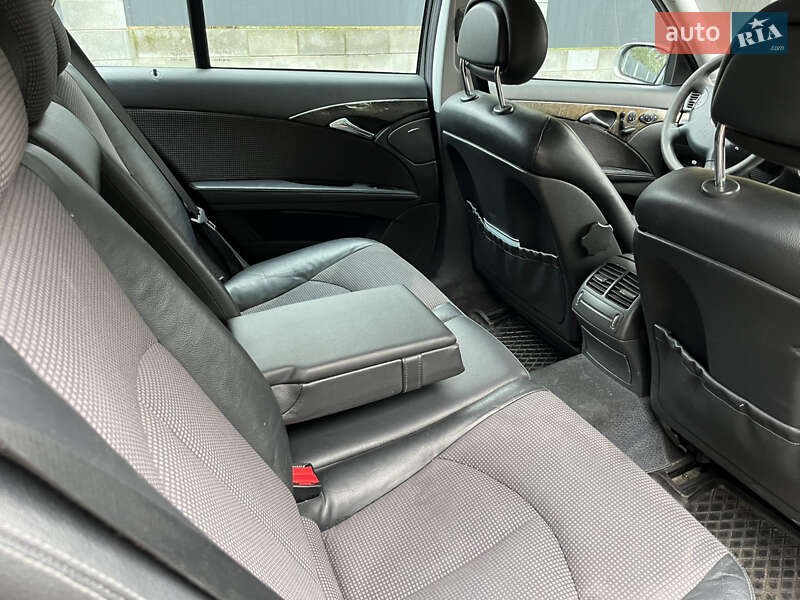 Универсал Mercedes-Benz E-Class 2003 в Костополе