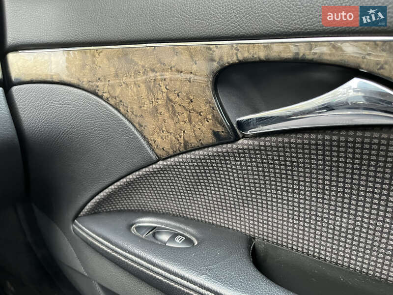 Универсал Mercedes-Benz E-Class 2003 в Костополе