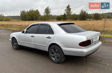 Седан Mercedes-Benz E-Class 1997 в 