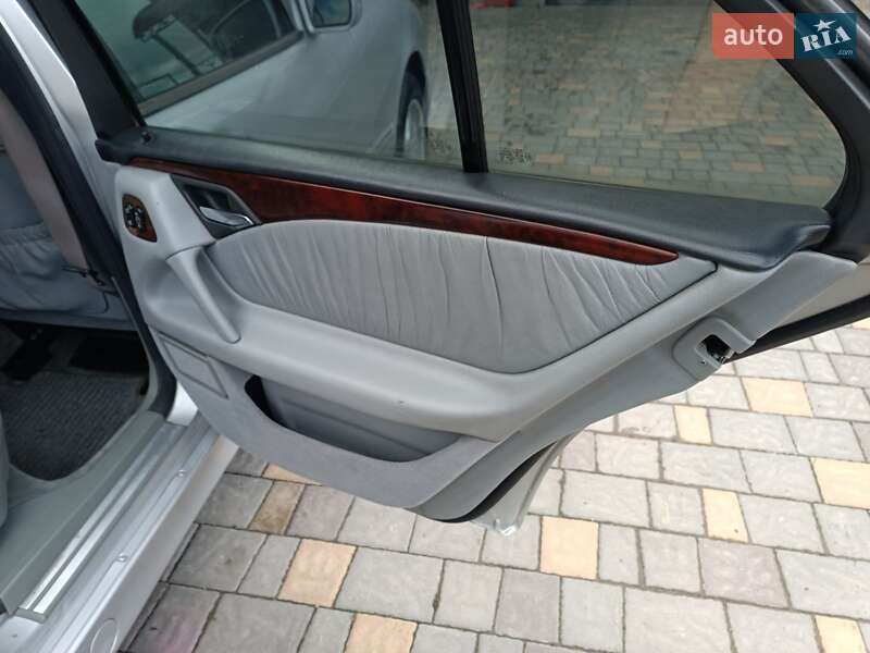 Седан Mercedes-Benz E-Class 1995 в Черновцах