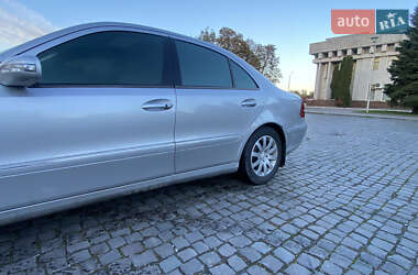 Седан Mercedes-Benz E-Class 2002 в 