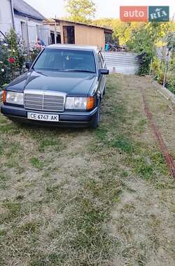 Седан Mercedes-Benz E-Class 1989 в Черновцах
