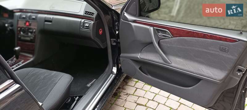 Универсал Mercedes-Benz E-Class 2003 в Черновцах фото 3 Универсал Mercedes-Benz E-Class 2003 в Черновцах