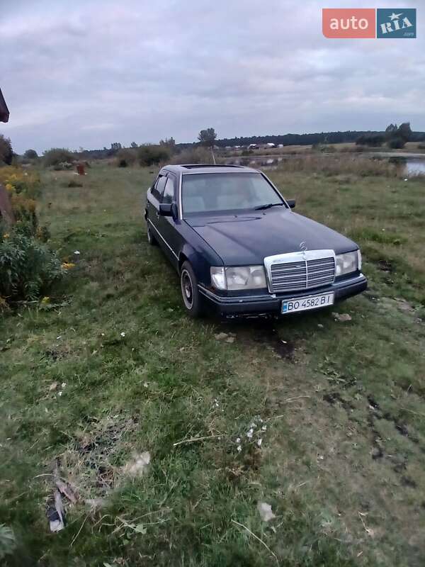 Седан Mercedes-Benz E-Class 1992 в Тернополе