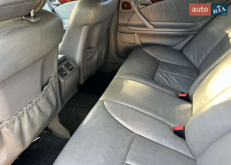 Седан Mercedes-Benz E-Class 2001 в Вінниці