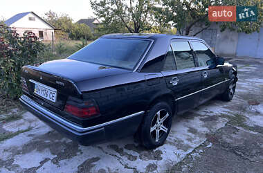Седан Mercedes-Benz E-Class 1994 в 