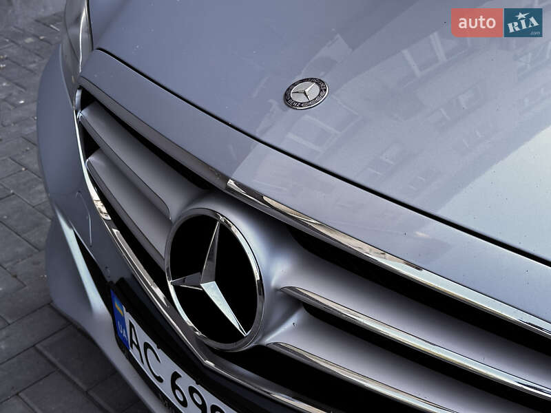 Седан Mercedes-Benz E-Class 2014 в Луцьку