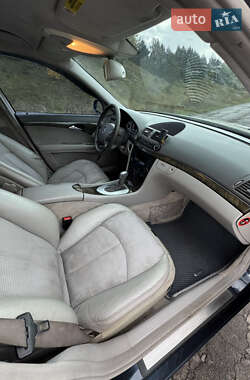 Седан Mercedes-Benz E-Class 2004 в 