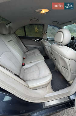 Седан Mercedes-Benz E-Class 2004 в 