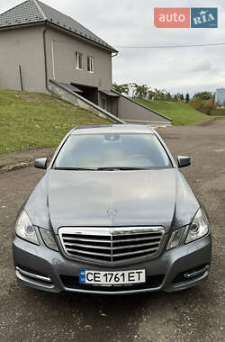 Седан Mercedes-Benz E-Class 2011 в Заставній