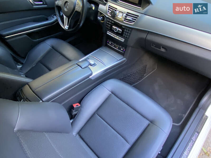 Седан Mercedes-Benz E-Class 2014 в Киеве