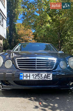 Седан Mercedes-Benz E-Class 2000 в 