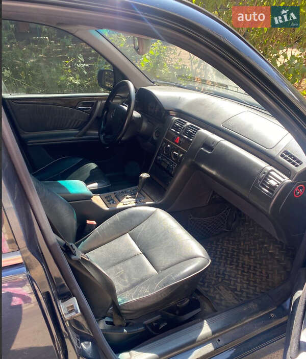 Седан Mercedes-Benz E-Class 2000 в Одессе фото 4 Седан Mercedes-Benz E-Class 2000 в Одессе