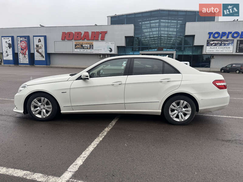 Седан Mercedes-Benz E-Class 2011 в Ковеле