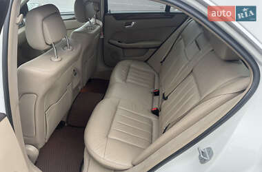 Седан Mercedes-Benz E-Class 2011 в 
