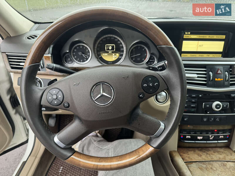 Седан Mercedes-Benz E-Class 2011 в Ковеле