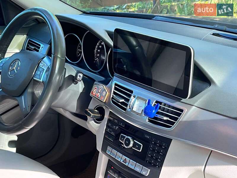 Седан Mercedes-Benz E-Class 2013 в Киеве фото 31 Седан Mercedes-Benz E-Class 2013 в Киеве