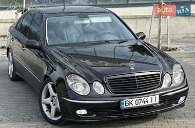 Седан Mercedes-Benz E-Class 2002 в 