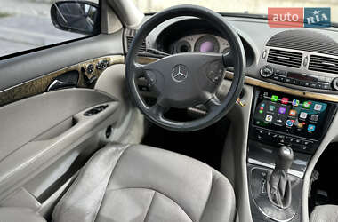 Седан Mercedes-Benz E-Class 2002 в 