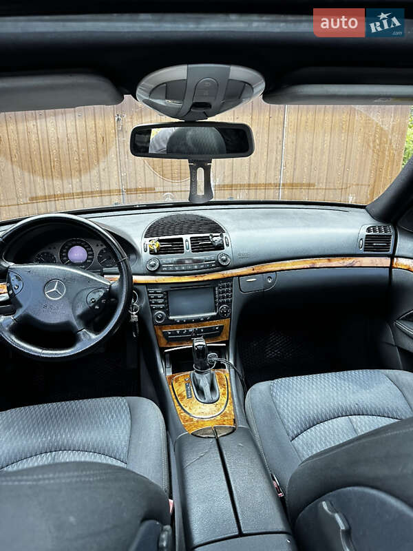 Седан Mercedes-Benz E-Class 2002 в Житомире